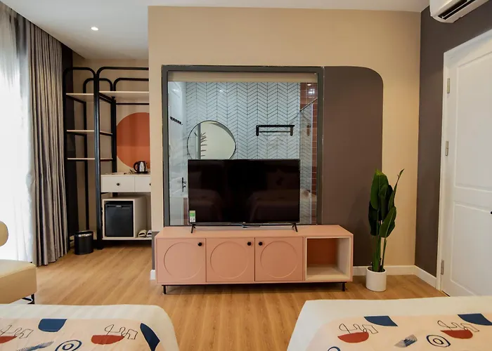 Palette Collect's Boutique Hạ Long